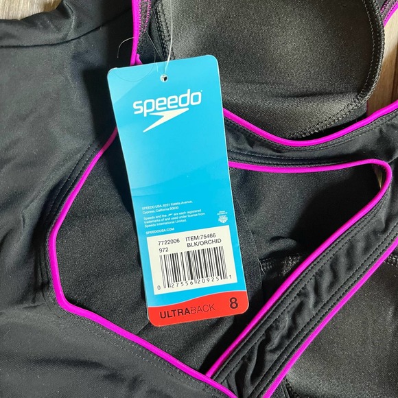Size 8 Woman Speedo Swimsuit Ultraback NWT - Picture 3 of 4